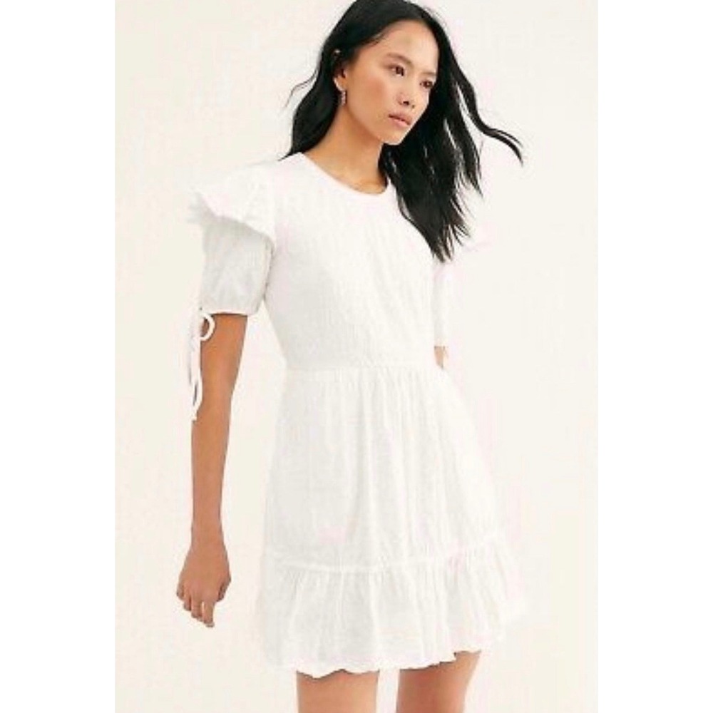 Free People Beach White Open Back Flutter Sleeve Ruffle Mini Dress Medium‎